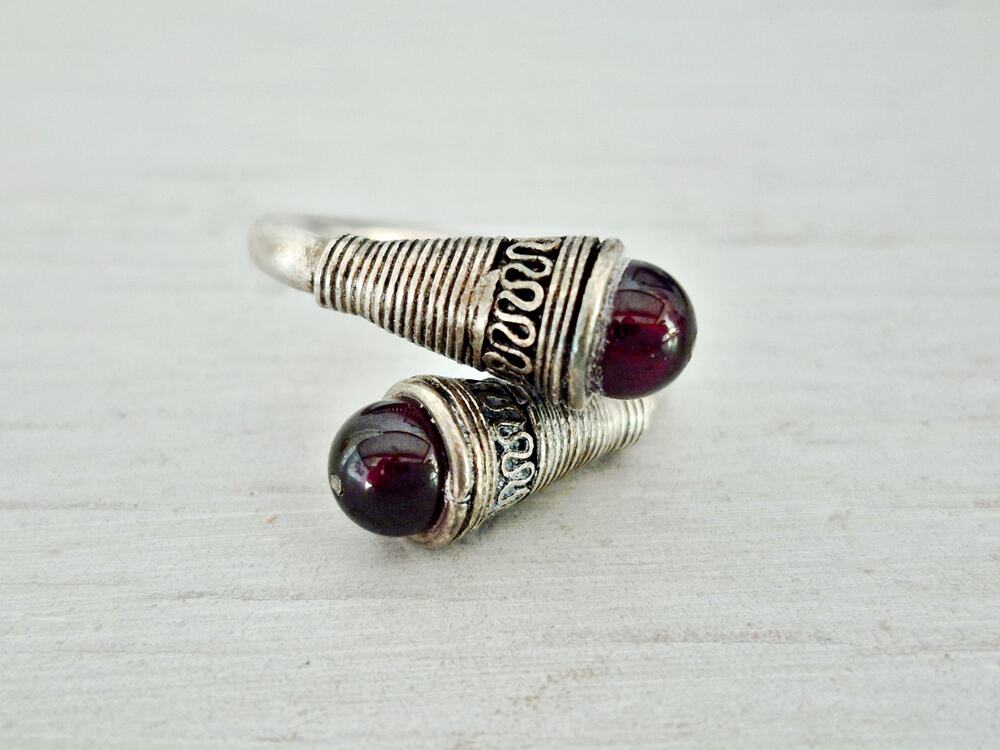 Vintage Sterling Silver & Garnet Carbochon Bypass Ring